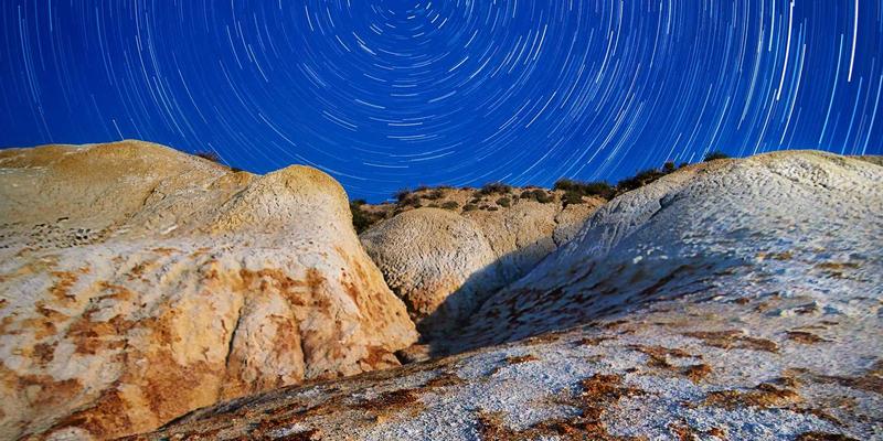 在家的原木餐桌上，复刻法式甜点美学：一份献给精致生活的浪漫教程
