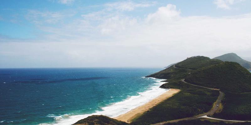 《神奇之夜87》:一场颠覆感官的赛博朋克红色艺术盛宴